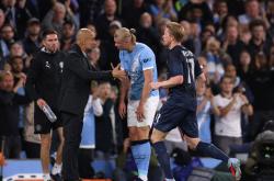 包含那不勒斯训练开放日；关键时刻强势反弹引欢呼；欧冠在即；临场指挥获称赞的词条-贝博中国平台