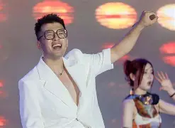  塞外山猫队火力全开岭南雄鲨队，拳击超级杯上演耐力碾压对手！观赏性拉满