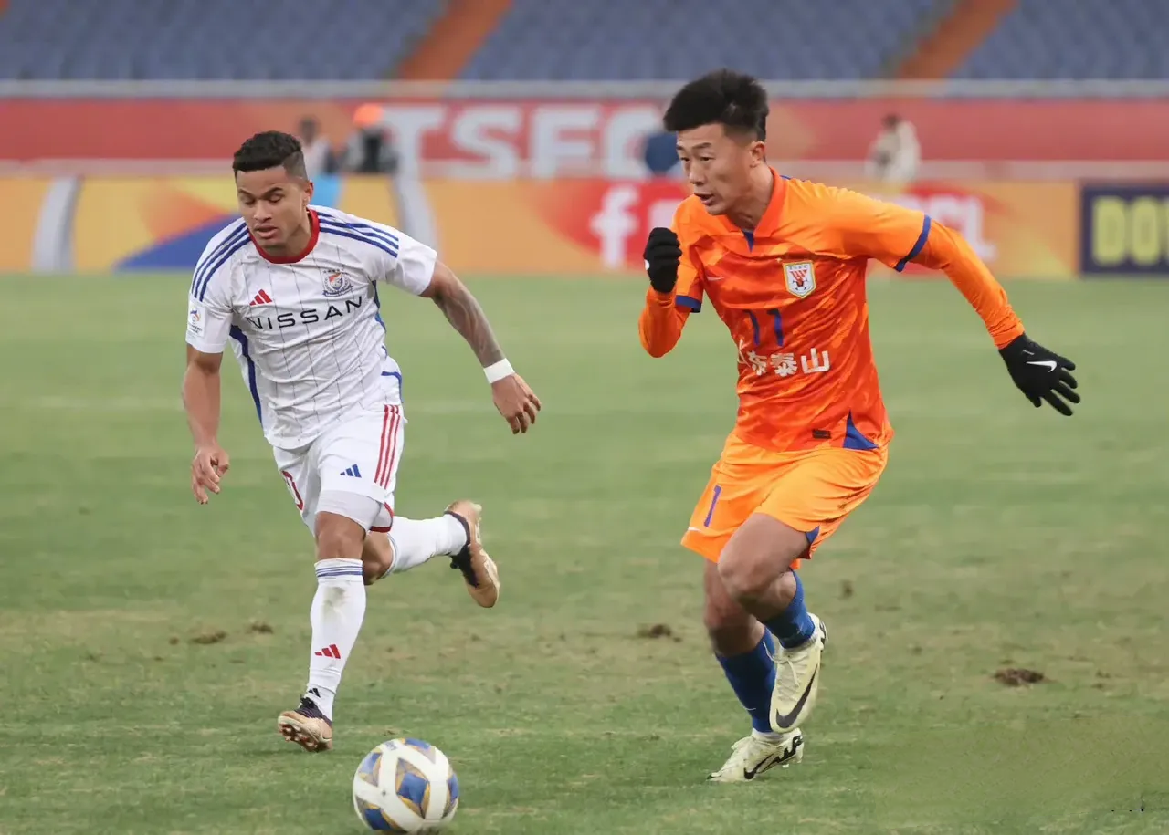 摩托车赛季后赛焦点战：海滨麒麟队读秒扳平泰山旋风队，客场强势带走胜利。锋线火力回暖的简单介绍