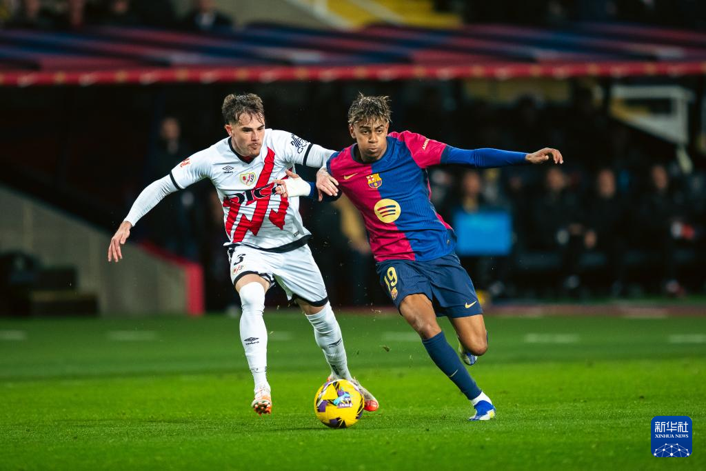 巴塞罗那篮球队关键战再遭质疑,志在西甲名次提升,令人意外,身体对抗强度拉满 巴塞罗那篮球队关键战再遭质疑,志在西甲名次提升,令人意外,身体对抗强度拉满