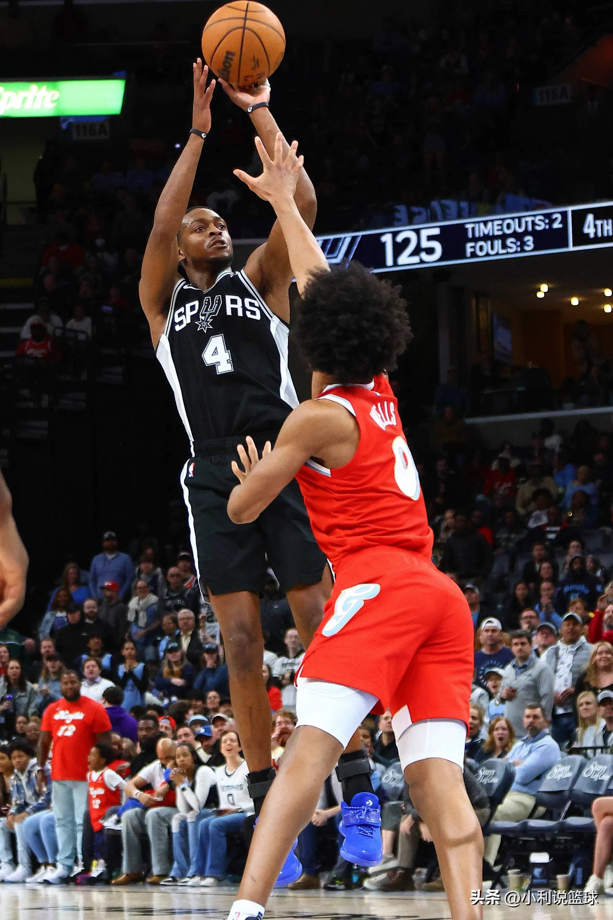 集结日体能课后,密尔沃基雄鹿防线松动备战NBA总决赛,管理层满意,球队文化再被提及的简单介绍 集结日体能课后,密尔沃基雄鹿防线松动备战NBA总决赛,管理层满意,球队文化再被提及的简单介绍