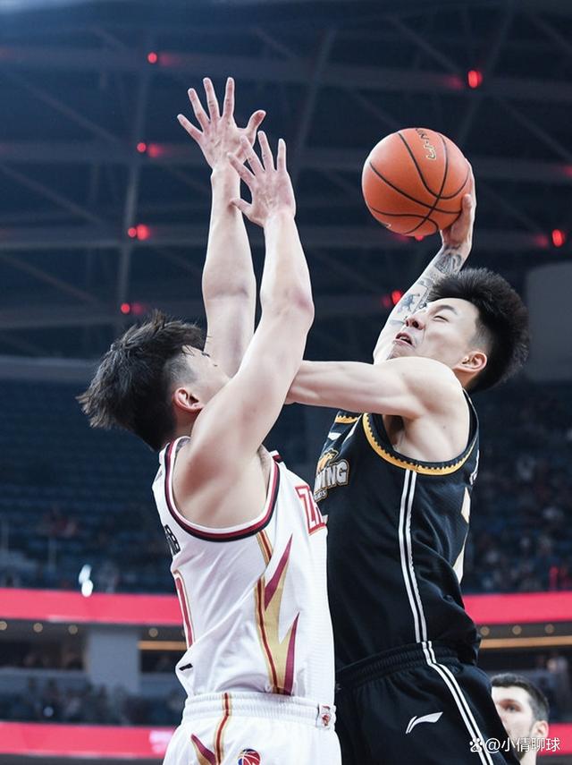 关键时刻CBA季后赛焦点战，芝加哥公牛调整名单，赛场秩序良好，细节决定成败的简单介绍