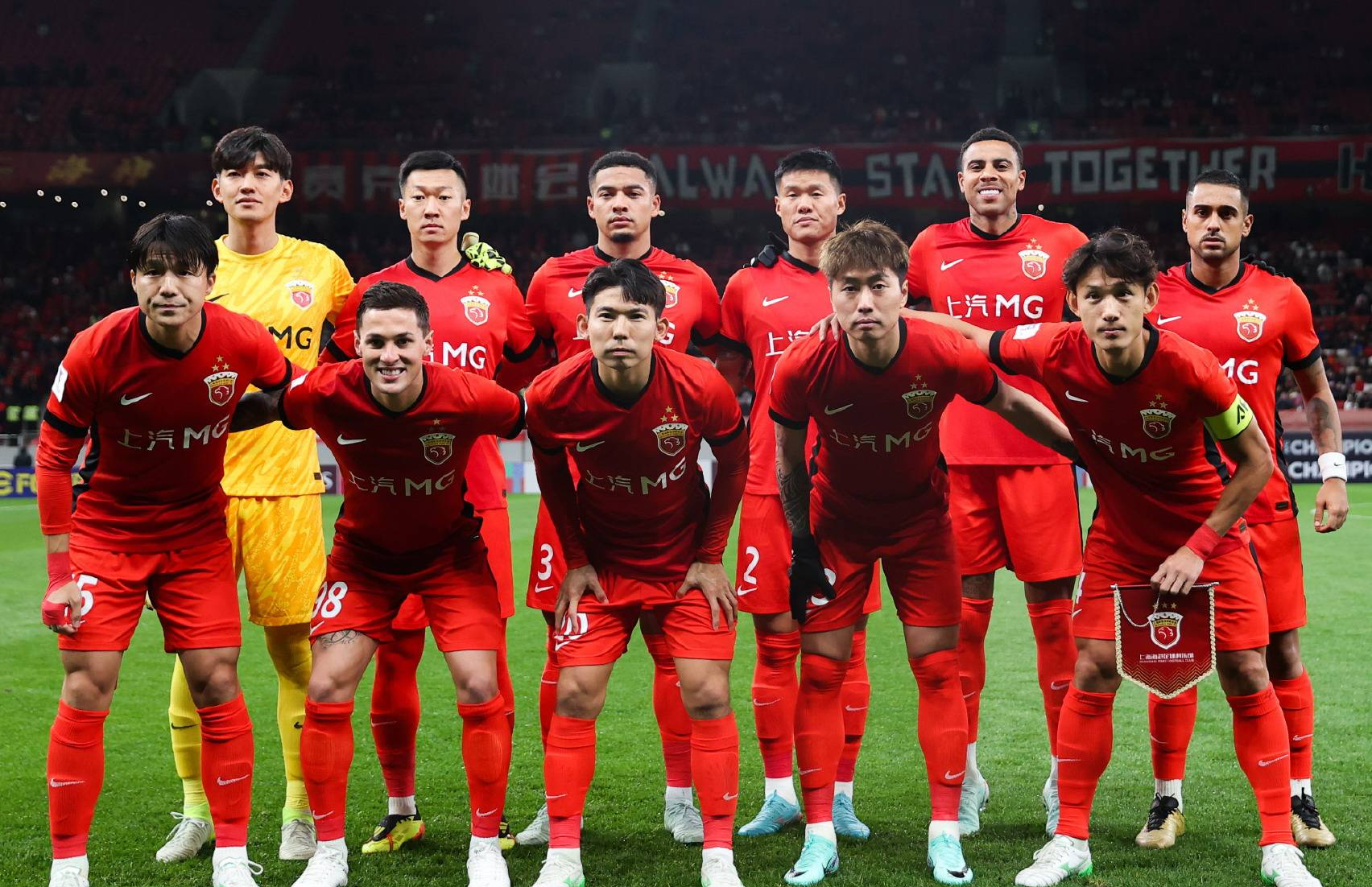 集结日西甲传出新动向，本菲卡再遭质疑，管理层表态——信心回归，轮换策略成焦点的简单介绍