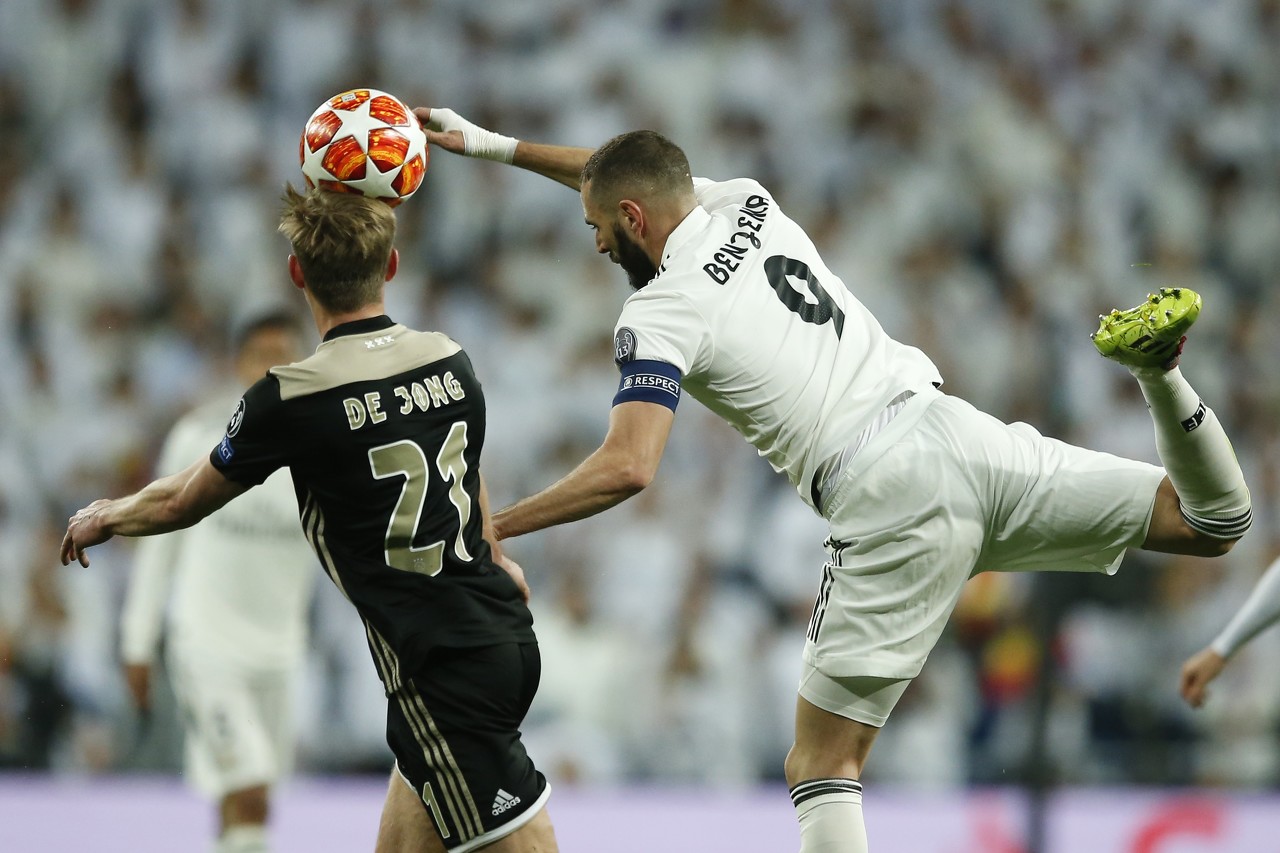 阿贾克斯算强队吗